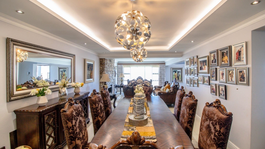 6 Bedroom Property for Sale in Gonubie Eastern Cape